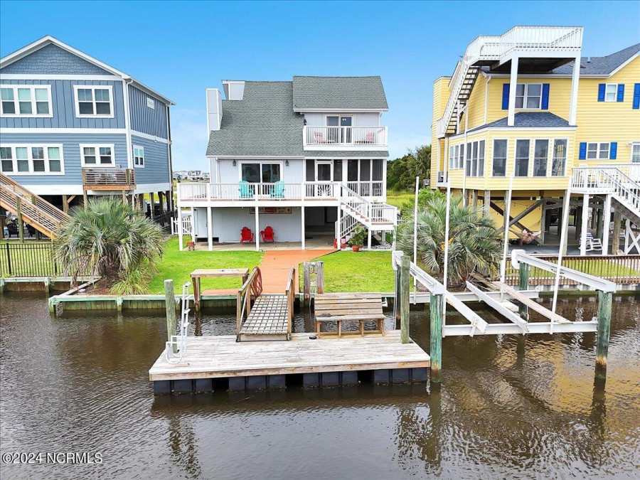 134 Greensboro St Holden Beach, NC 28462