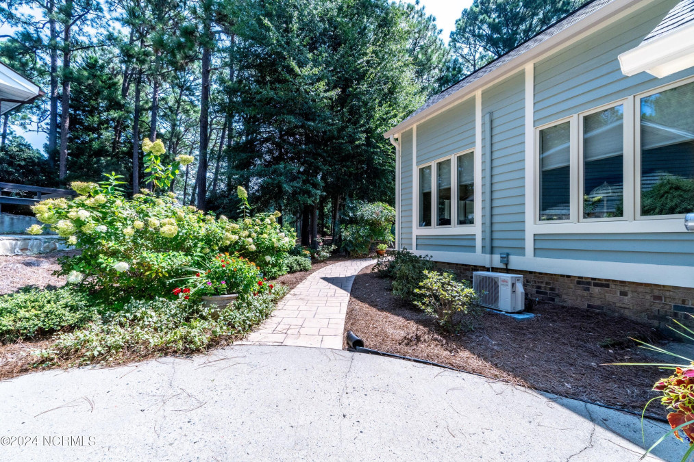 4 Belair Ct Pinehurst, NC 28374