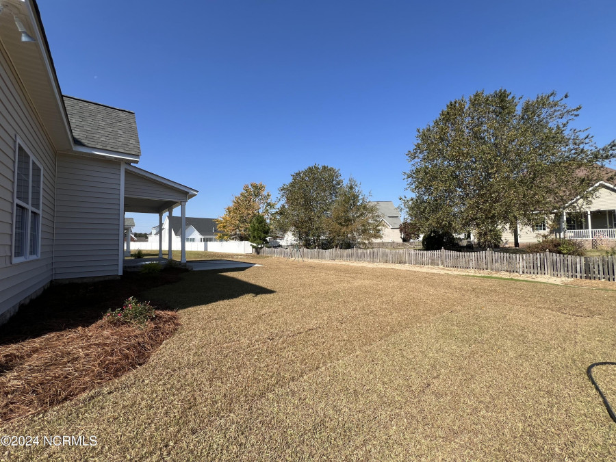 1939 Belles Ferry Ct Winterville, NC 28590