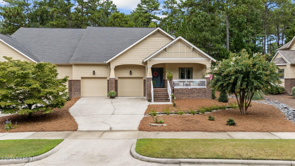 5 Lamplighter Village Ct Pinehurst, NC 28374