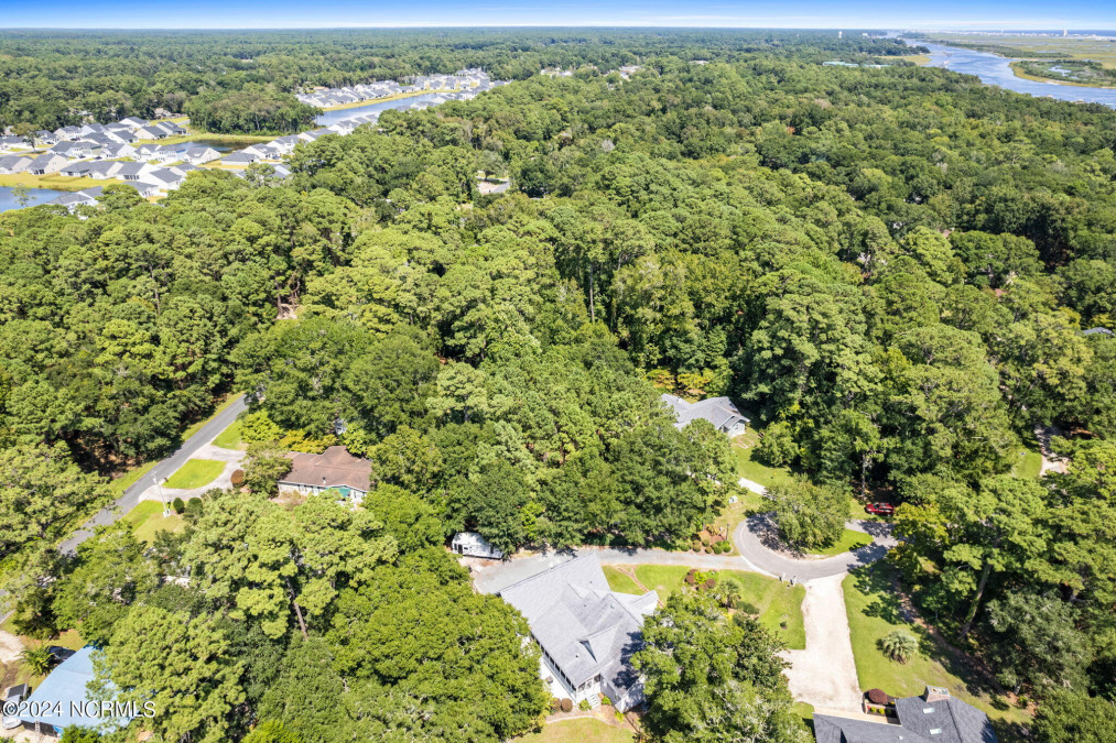 9156 Forest Dr Sunset Beach, NC 28468