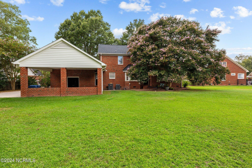 203 Andrew Ln Winterville, NC 28590