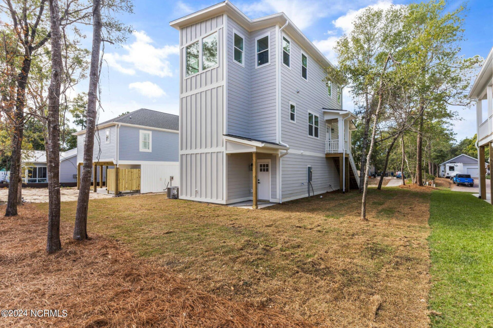 106 22nd St Oak Island, NC 28465