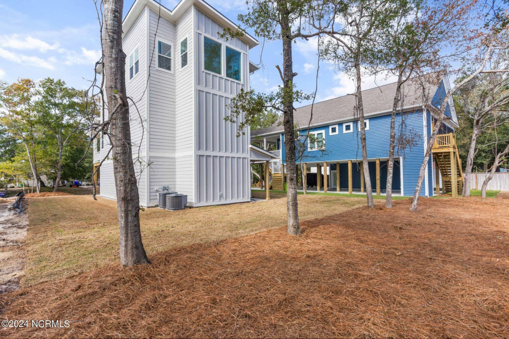 106 22nd St Oak Island, NC 28465