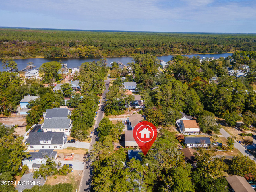 120 22nd St Oak Island, NC 28465