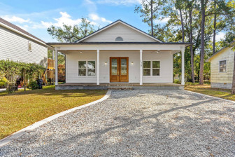 120 22nd St Oak Island, NC 28465