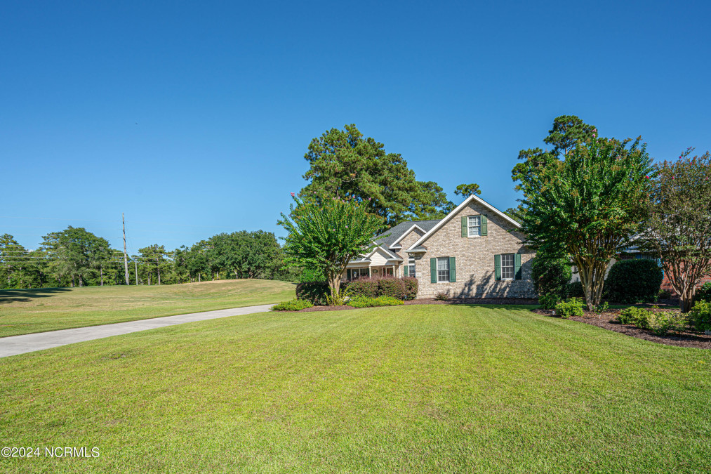 611 Eastwood Park Rd Sunset Beach, NC 28468