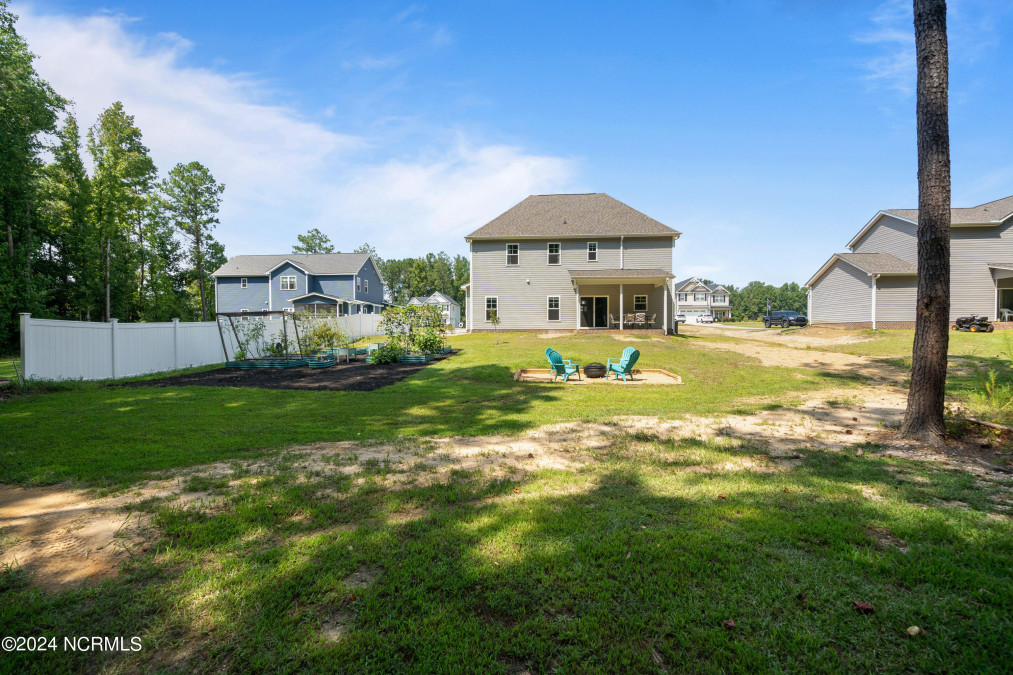 529 Fallingbrook Dr Kenly, NC 27542