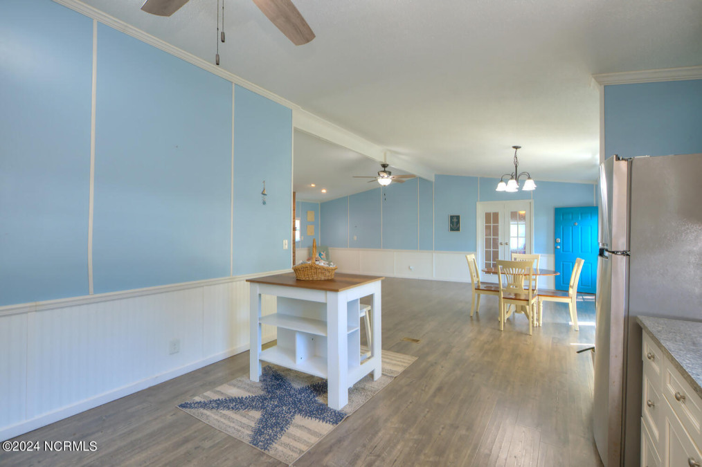 4225 Main Sail St Southport, NC 28461