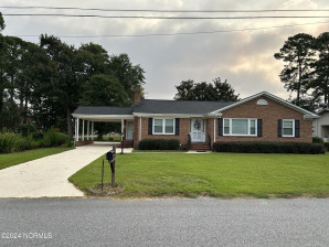 101 College Cir Mount Olive, NC 28365