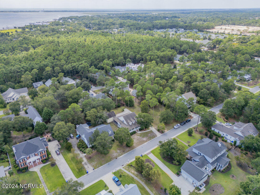 6215 Pebble Shore Ln Southport, NC 28461