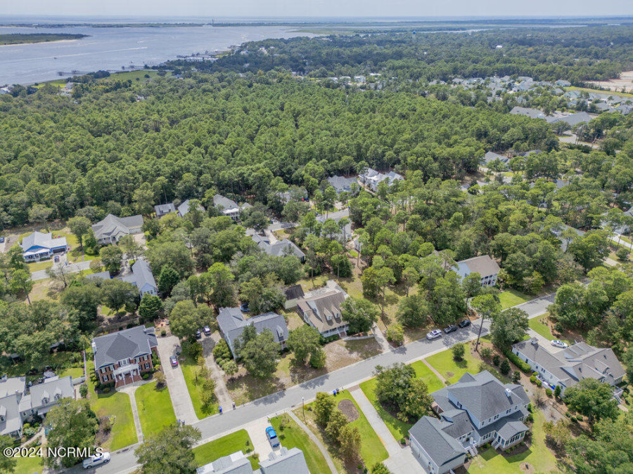 6215 Pebble Shore Ln Southport, NC 28461