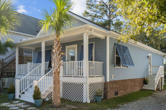 219 Atkinson Point Rd Surf City, NC 28445