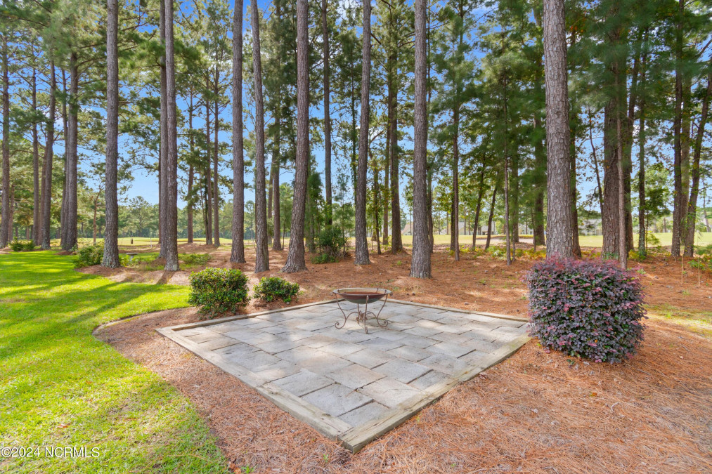 547 Sandpiper Bay Dr Sunset Beach, NC 28468