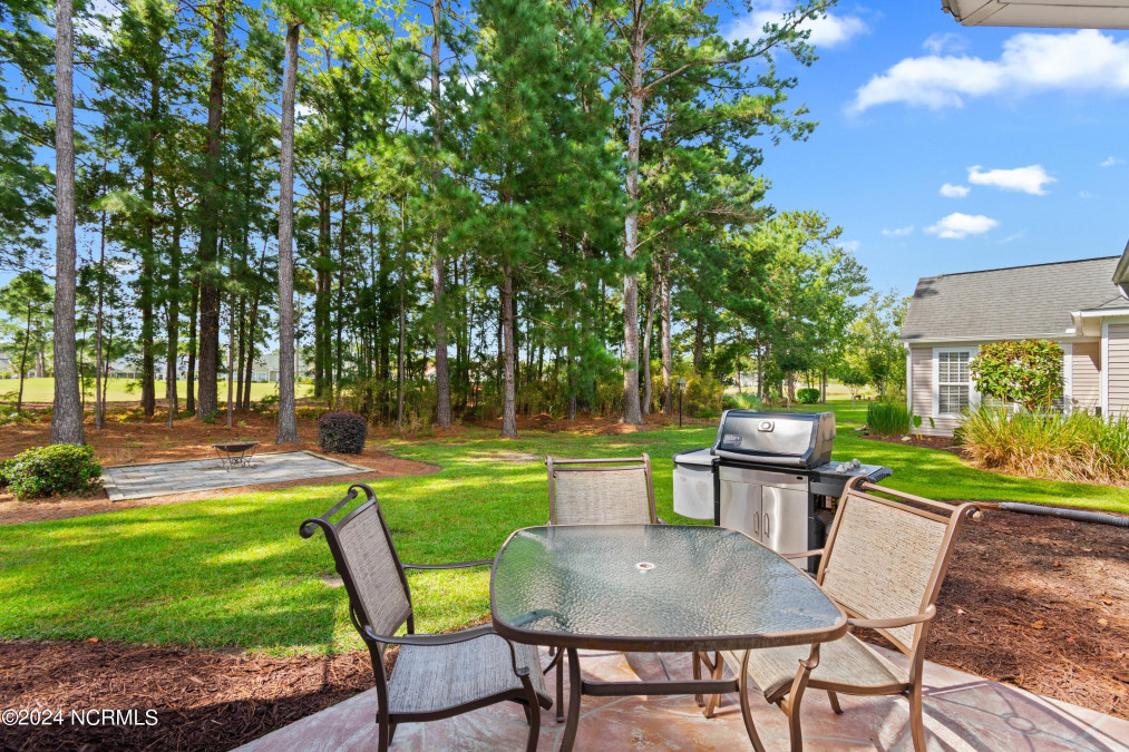 547 Sandpiper Bay Dr Sunset Beach, NC 28468