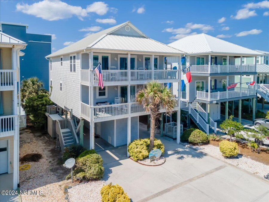 511 Shore Dr Surf City, NC 28445