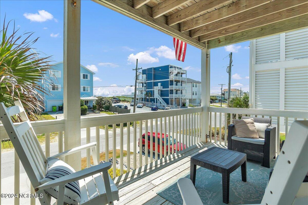 511 Shore Dr Surf City, NC 28445