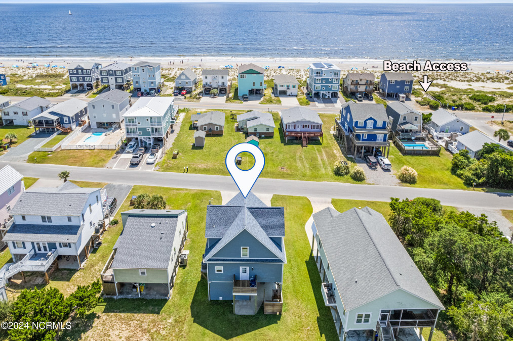 2610 Dolphin Dr Oak Island, NC 28465