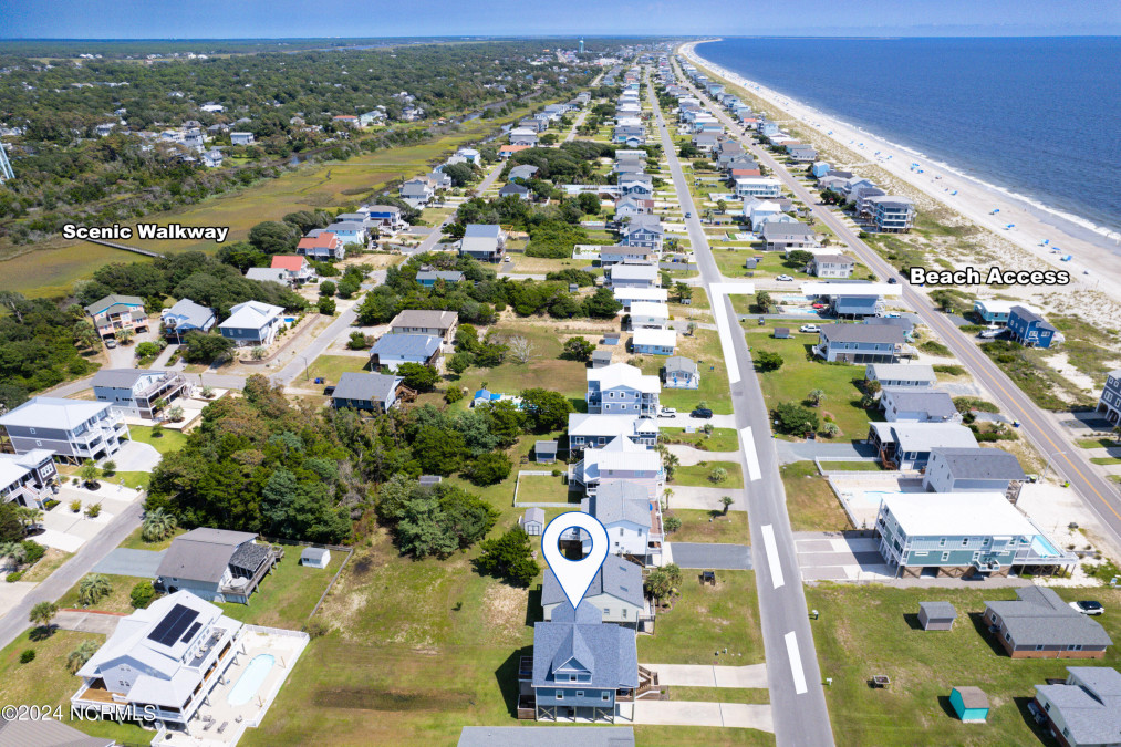 2610 Dolphin Dr Oak Island, NC 28465