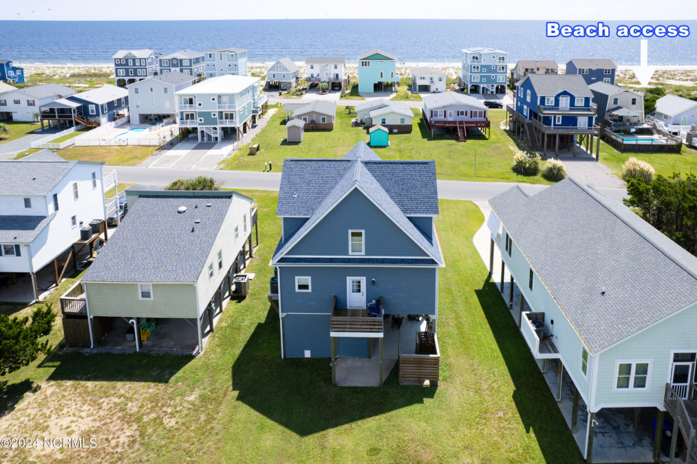 2610 Dolphin Dr Oak Island, NC 28465