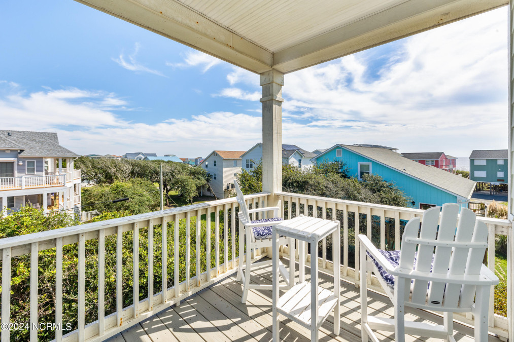 202 79th St Oak Island, NC 28465