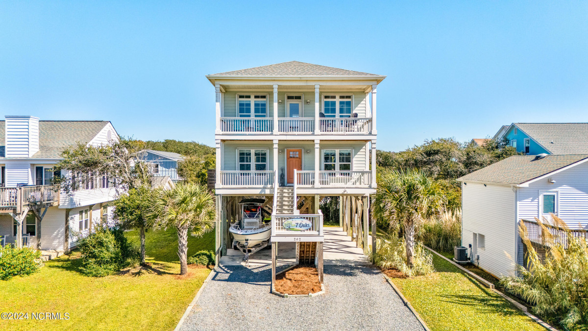 202 79th St Oak Island, NC 28465