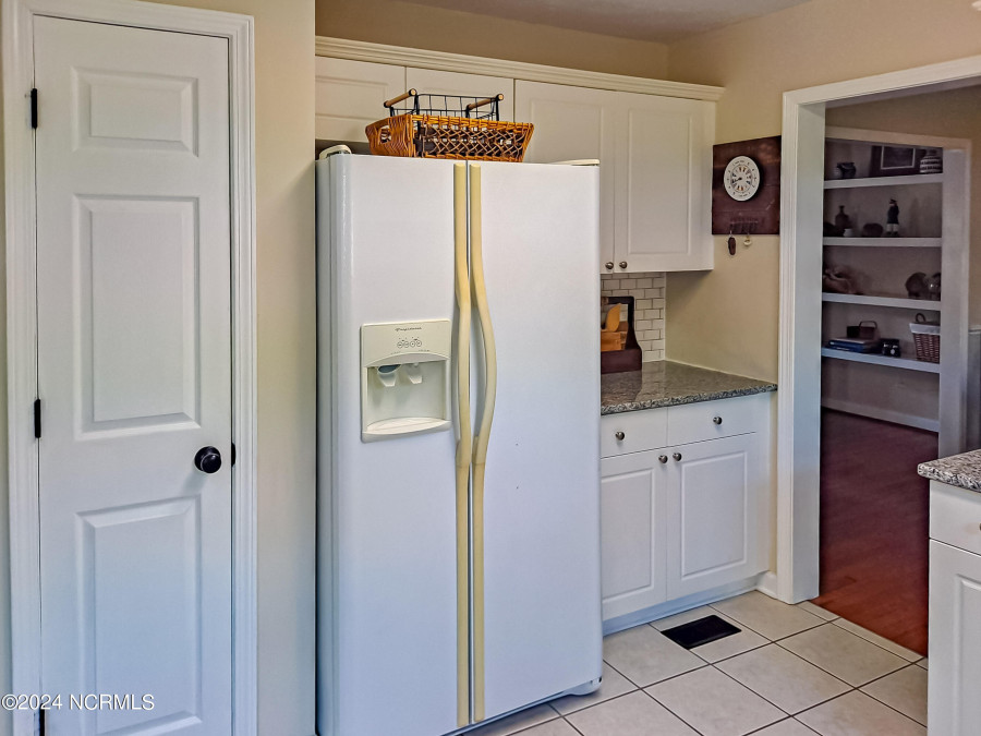 904 Oak Island Dr Oak Island, NC 28465