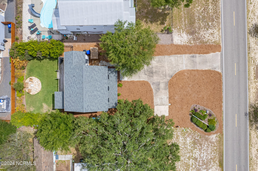 904 Oak Island Dr Oak Island, NC 28465