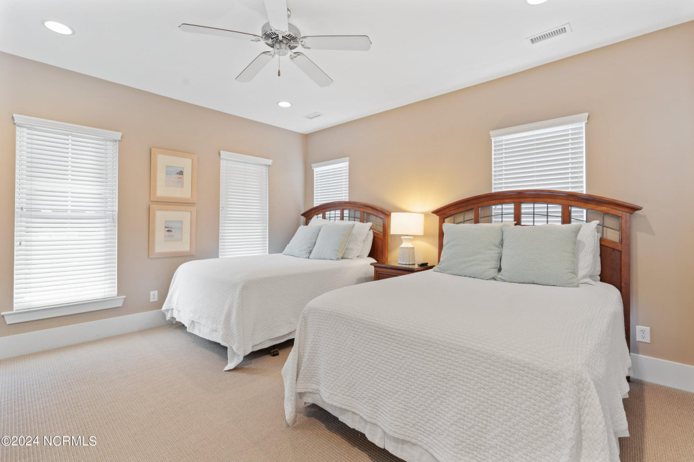 213 Lumina Ave Wrightsville Beach, NC 28480