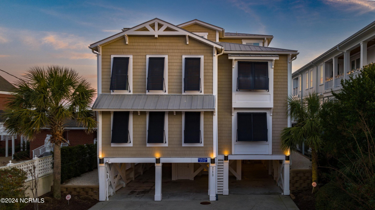 213 Lumina Ave Wrightsville Beach, NC 28480