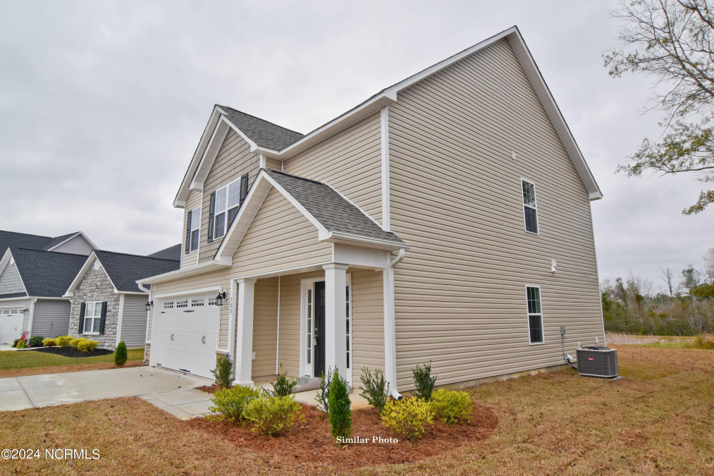 543 Appalachian Trl Jacksonville, NC 28546