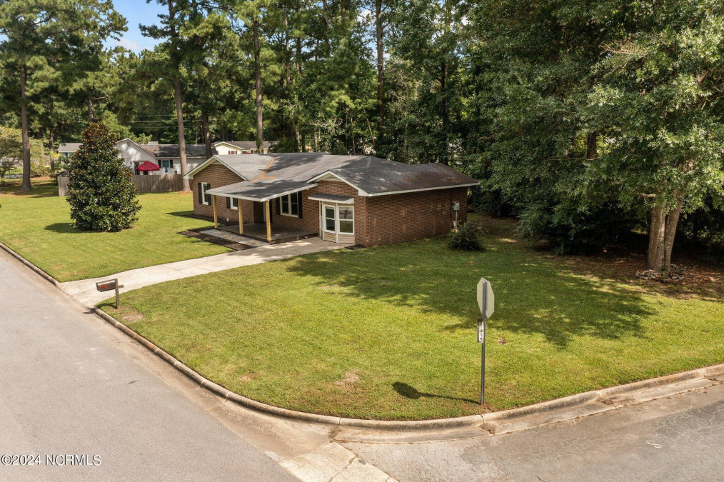 546 Oci Dr Jacksonville, NC 28540