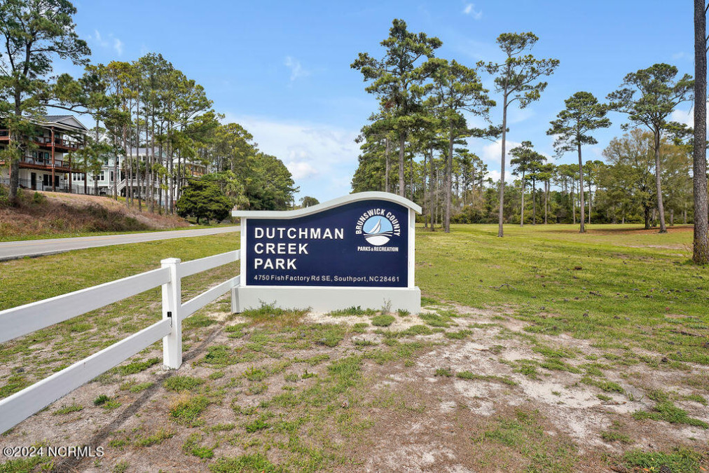 5104 Boss Ct Southport, NC 28461