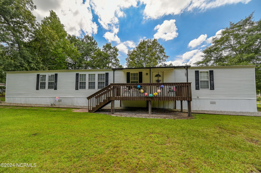 413 Fawn Dr Hampstead, NC 28443