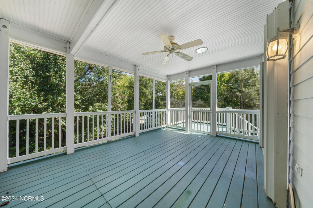 834 Cutter Ct Kure Beach, NC 28449