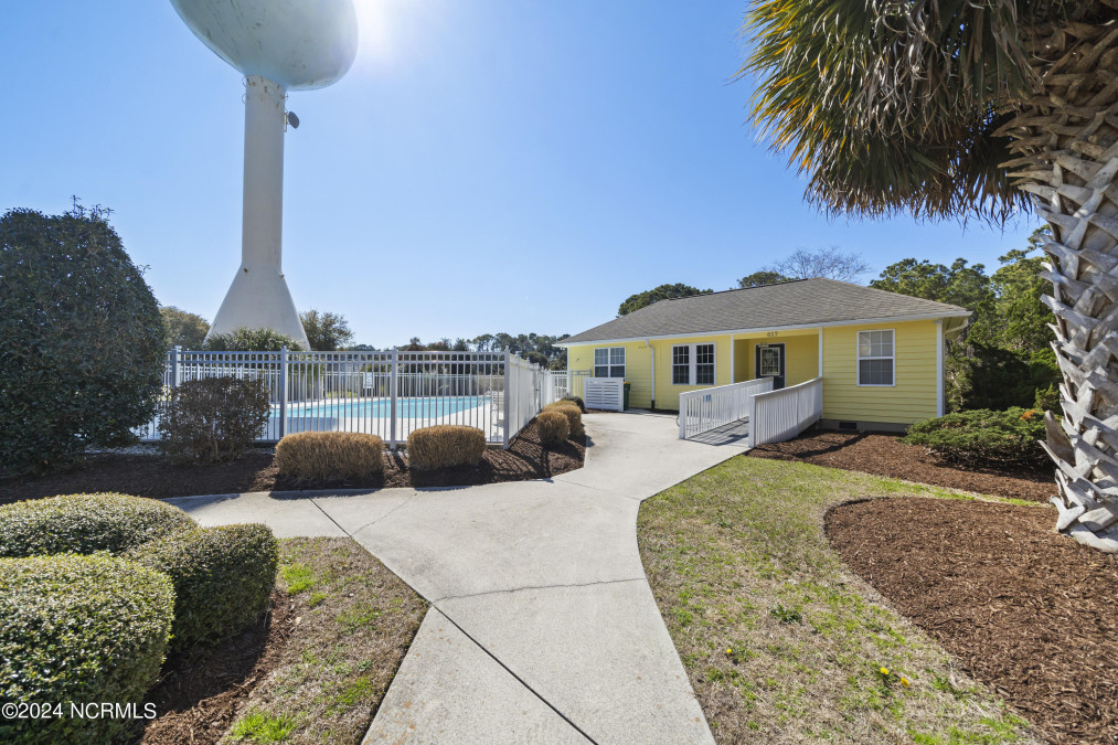 834 Cutter Ct Kure Beach, NC 28449