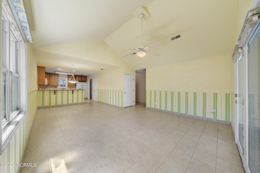 834 Cutter Ct Kure Beach, NC 28449