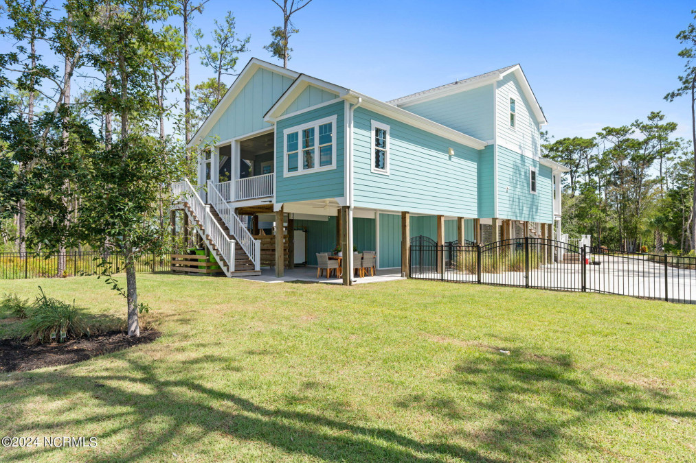 614 Marsh Grass Ct Southport, NC 28461