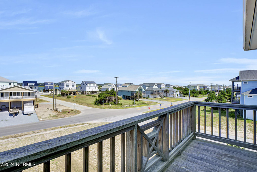 1602 Ocean Blvd Topsail Beach, NC 28445