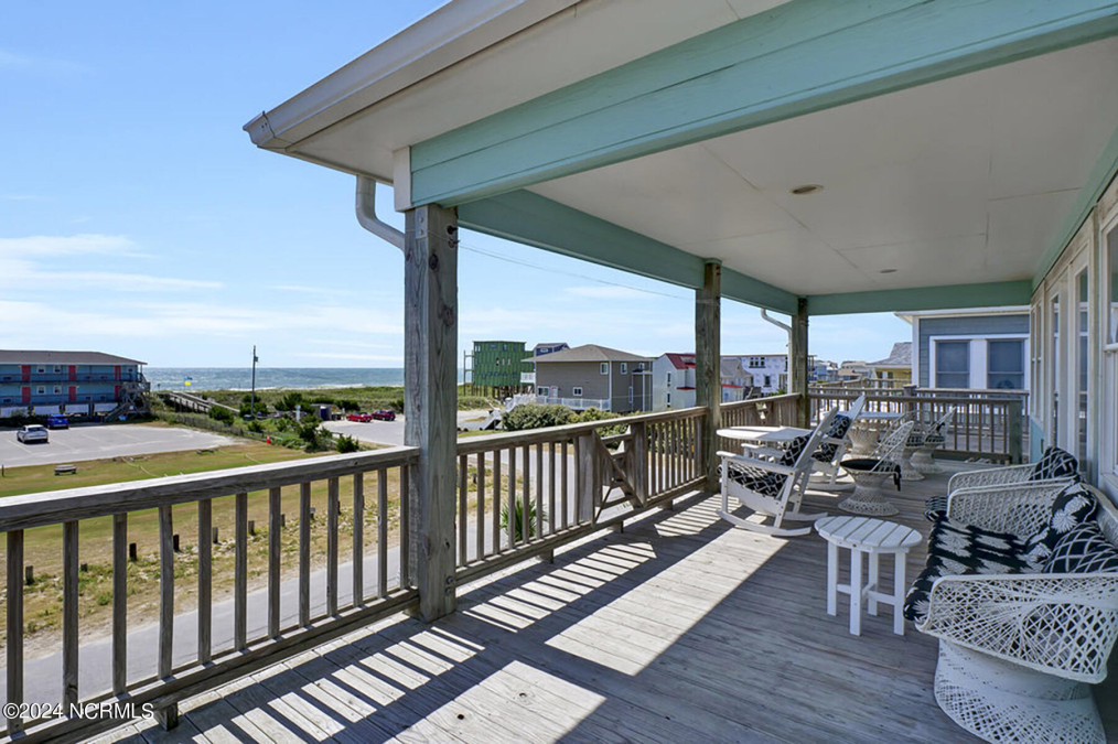 1602 Ocean Blvd Topsail Beach, NC 28445