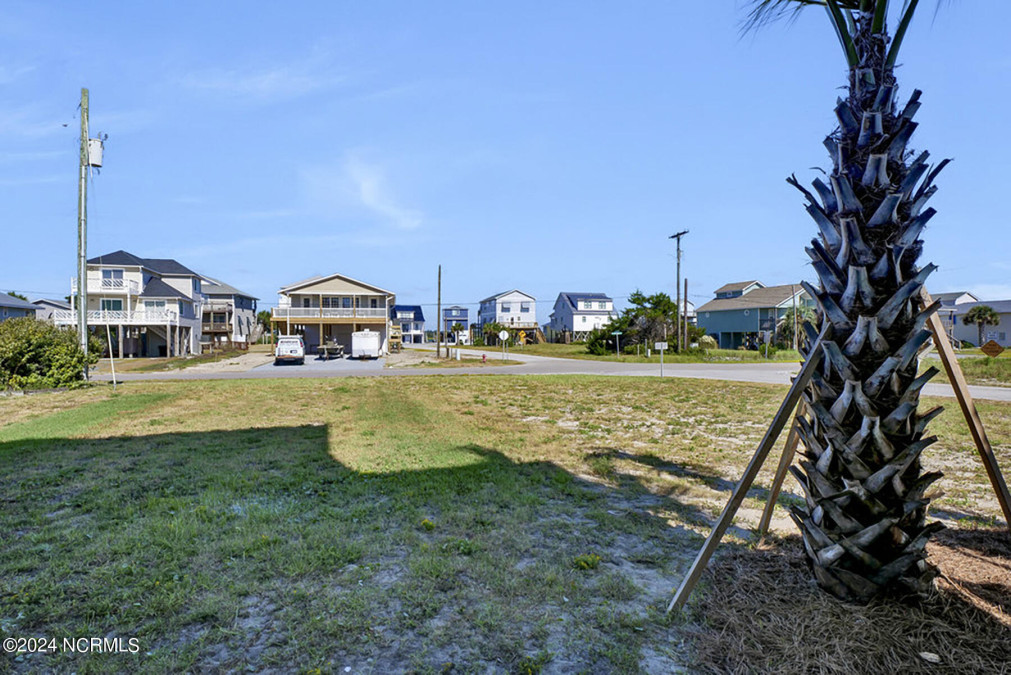 1602 Ocean Blvd Topsail Beach, NC 28445