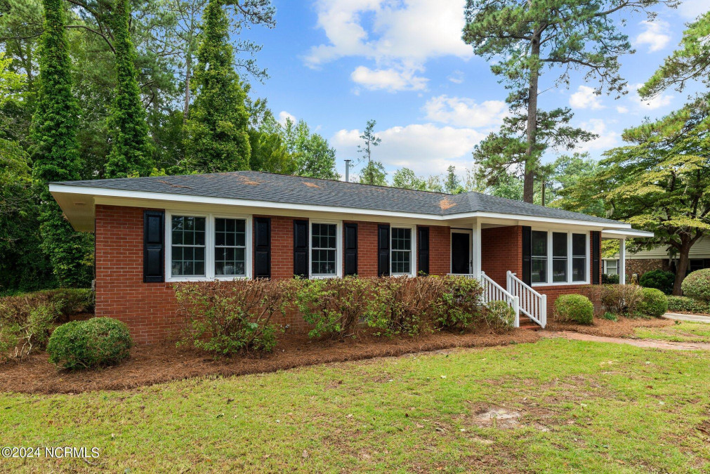 4862 River Rd Washington, NC 27889