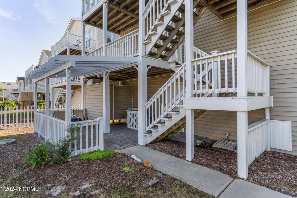 122 Quinton St Holden Beach, NC 28462