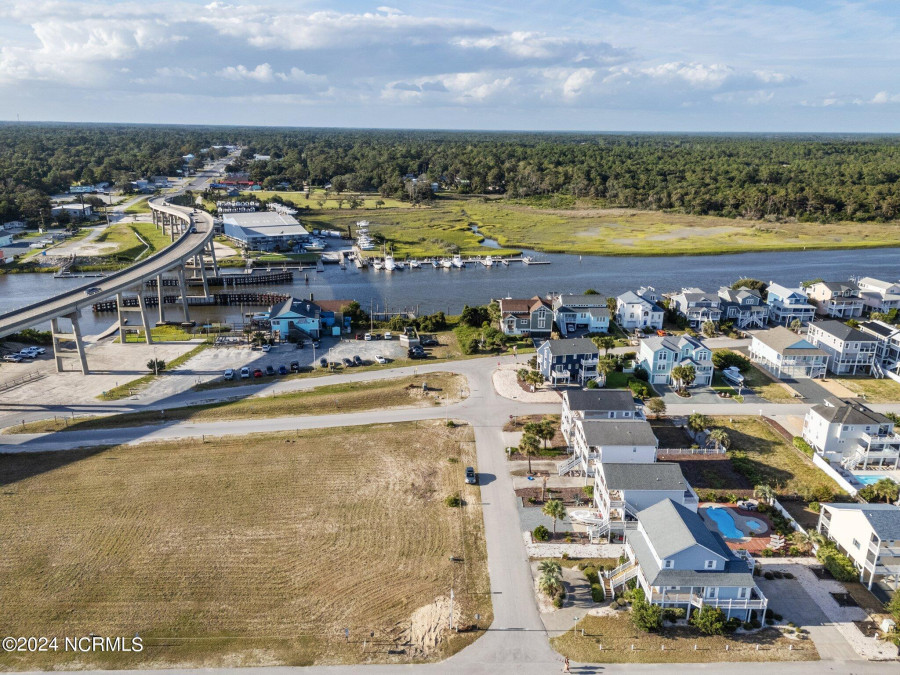 122 Quinton St Holden Beach, NC 28462