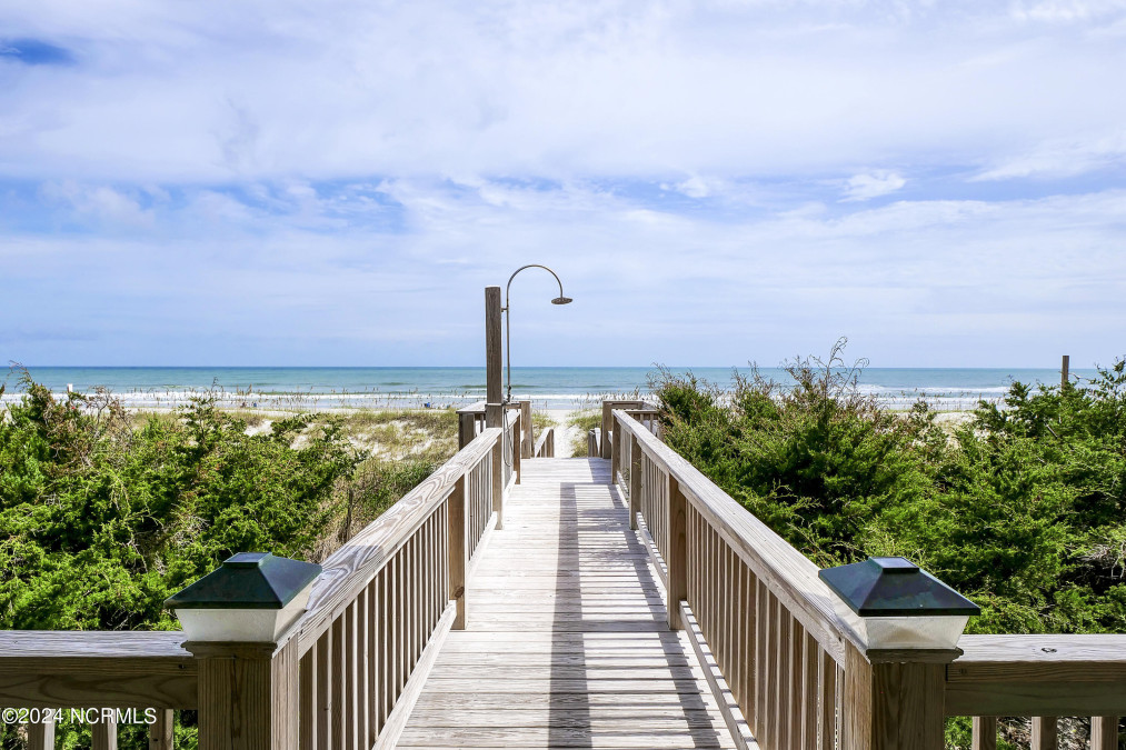 1103 Ocean Blvd Topsail Beach, NC 28445