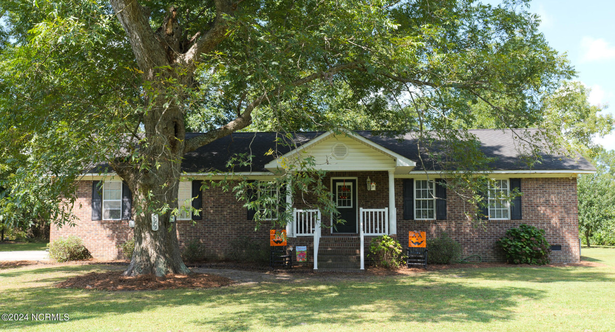 1079 Charlie Williamson Rd Whiteville, NC 28472