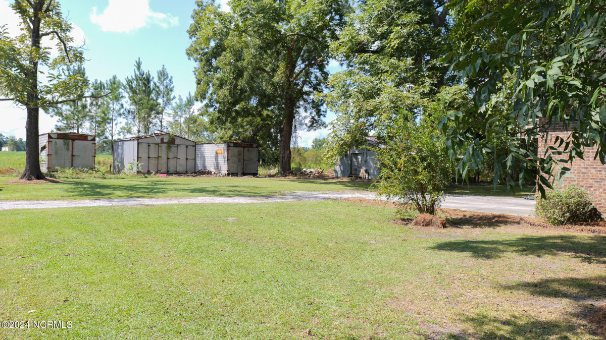 1079 Charlie Williamson Rd Whiteville, NC 28472