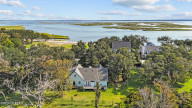 122 Charlie Lewis Ln Beaufort, NC 28516