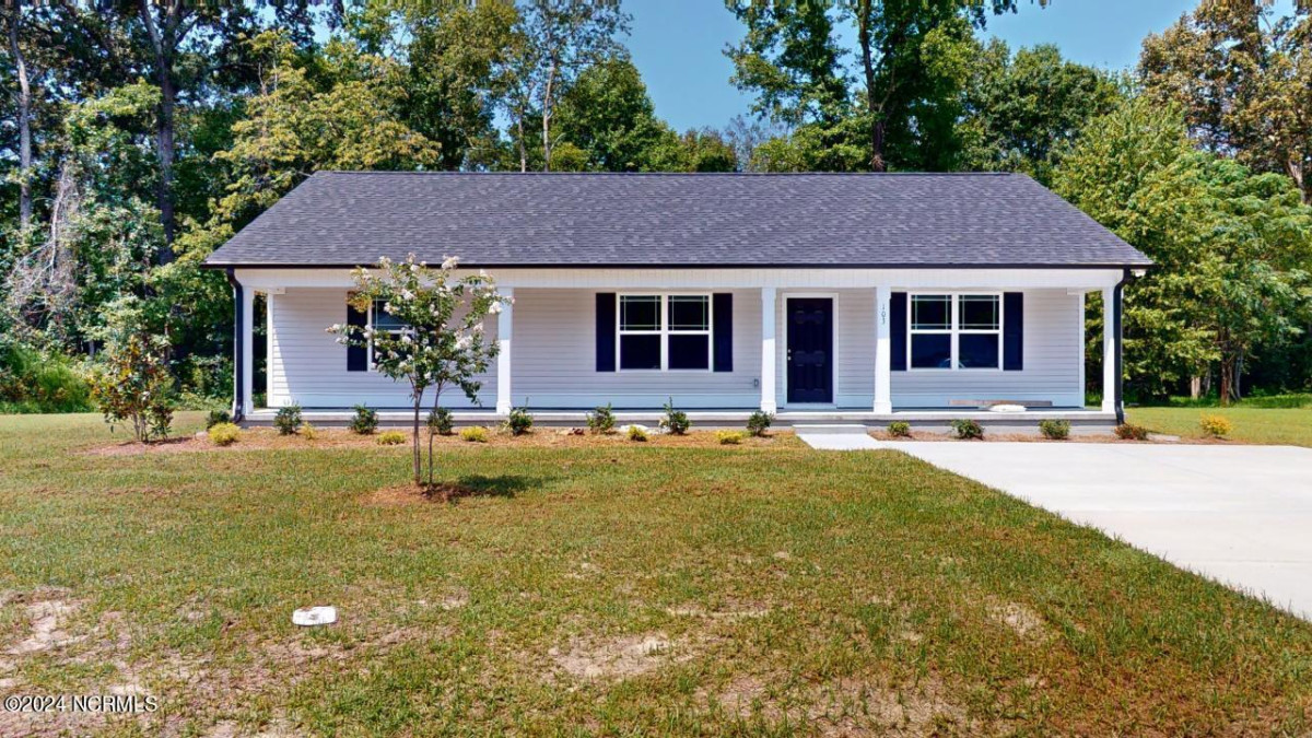 103 Second Base Ct Kenly, NC 27542