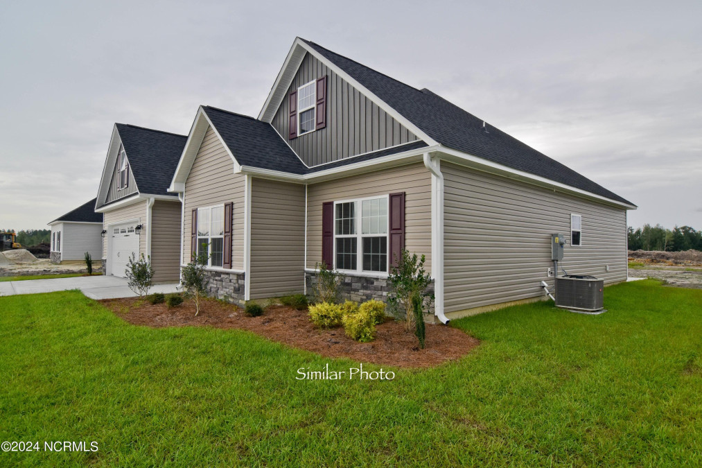 358 Water Wagon Trl Jacksonville, NC 28546